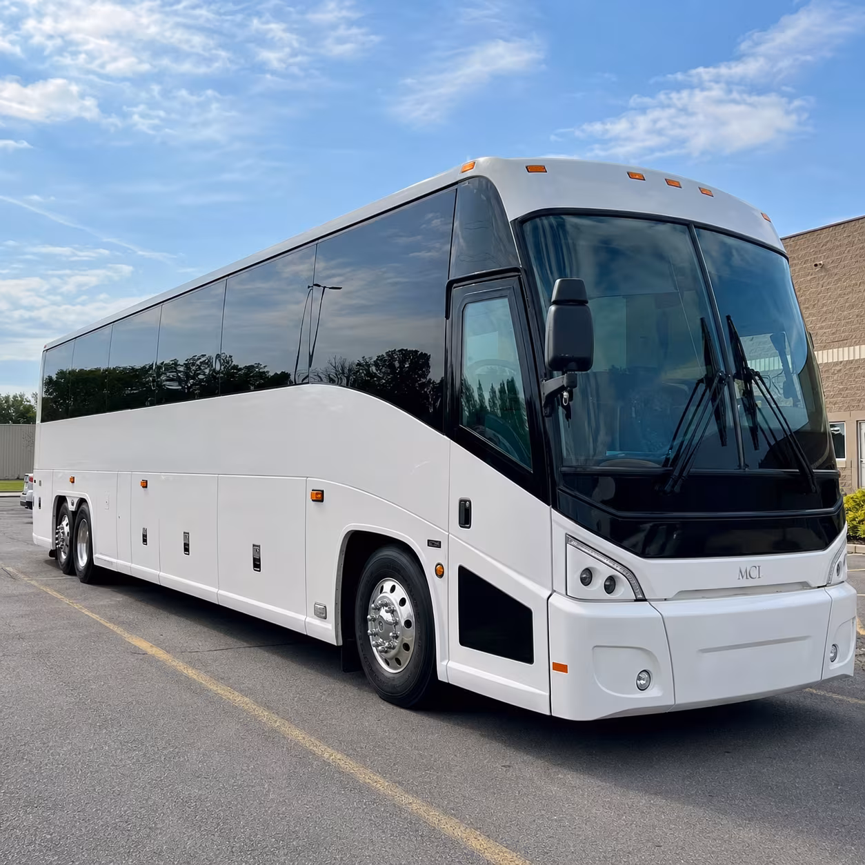 airport shuttle buses for wedding guests arriving at sav