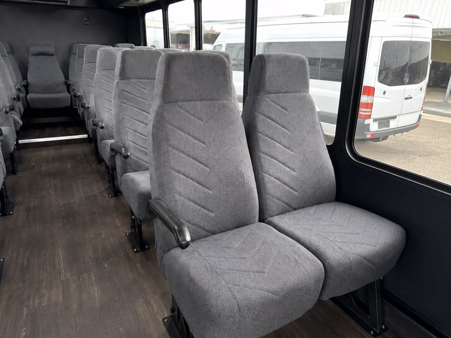 charter bus rentals for savannah area school prom groups
