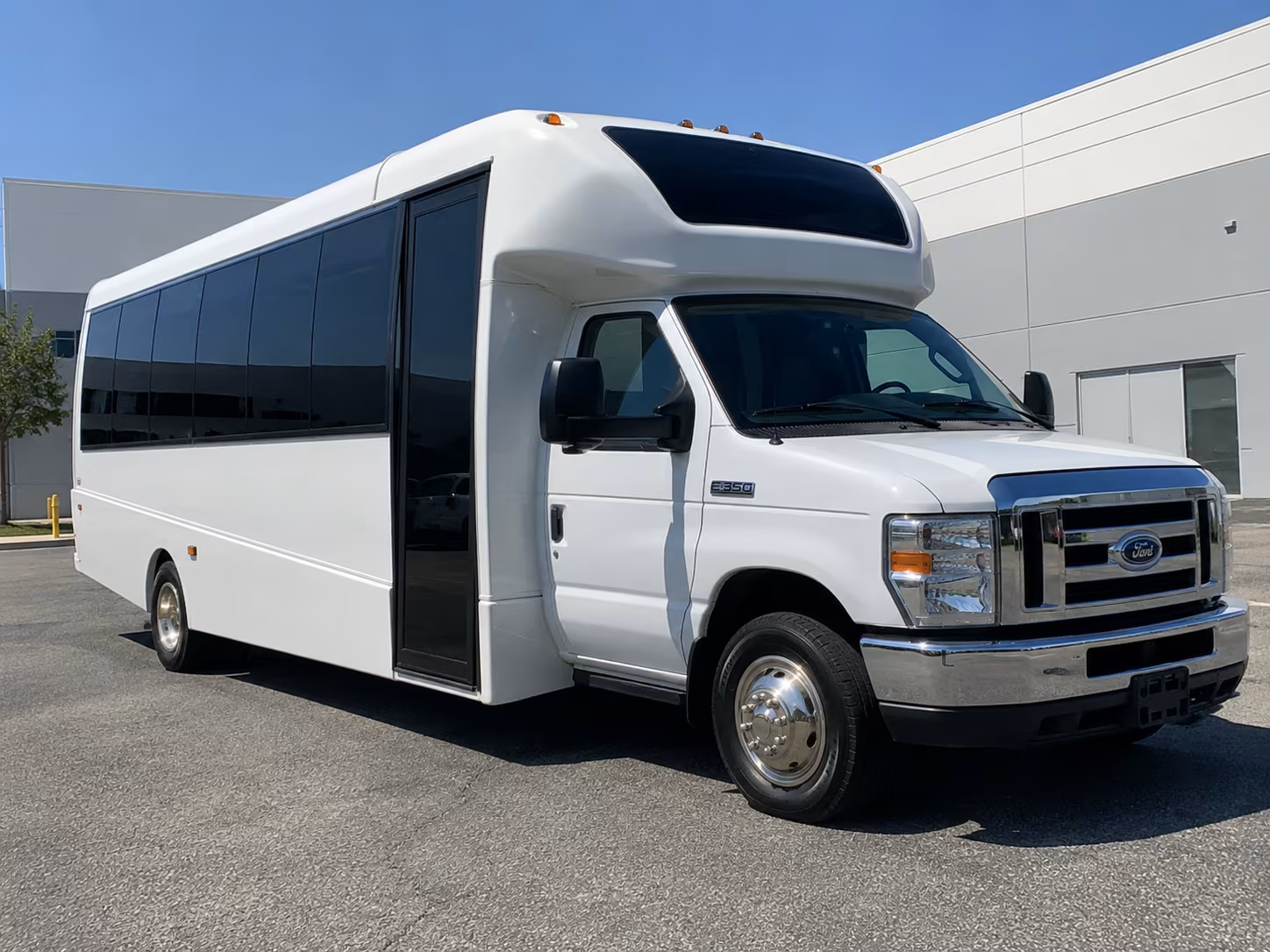 corporate airport transfer buses at savannah hilton head international