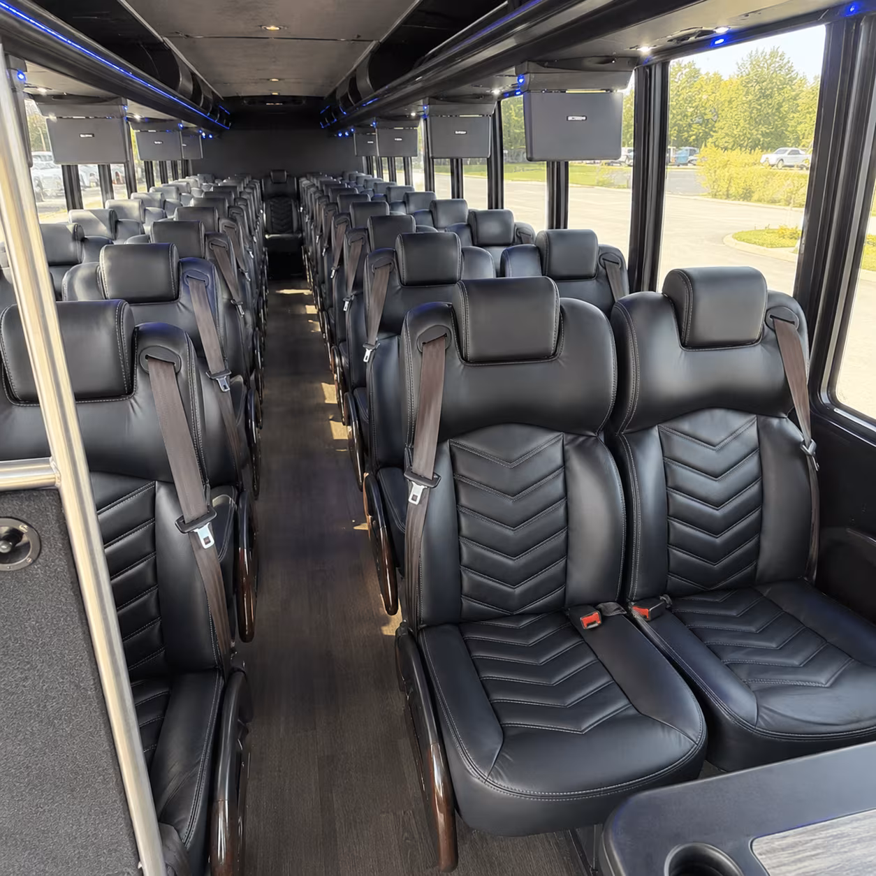 does the day of the week or the time of year change what a bus costs in savannah