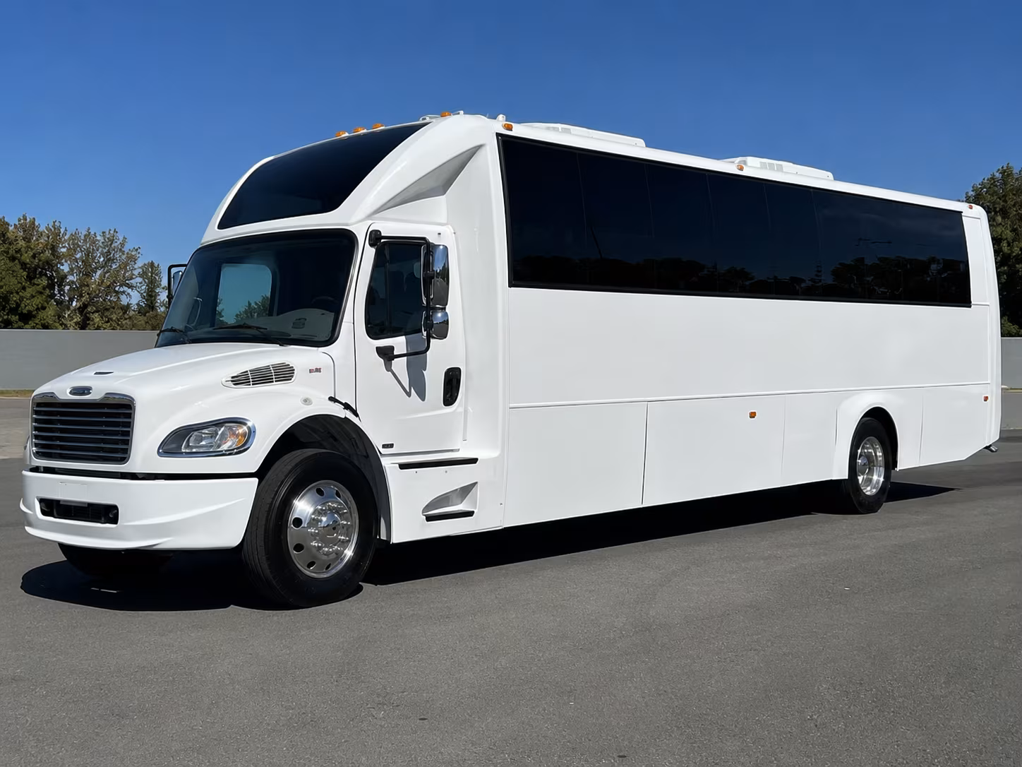 party bus rentals for the savannah wedding party