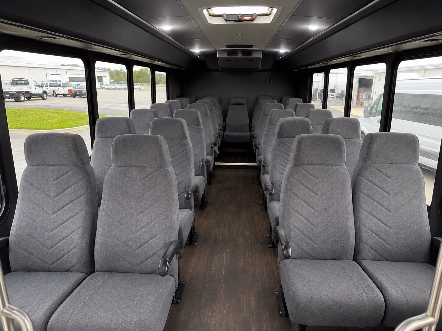 rent a bus in savannah for pre prom dinner in the historic district