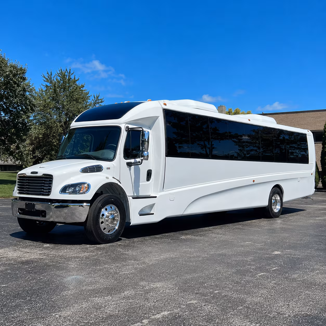 savannah 28 passenger minibus