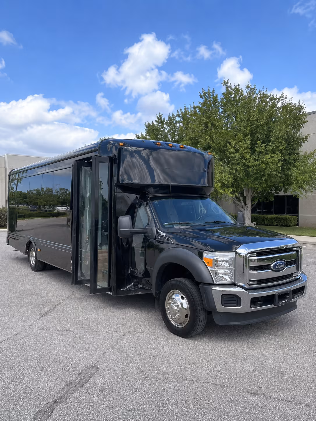 savannah sporting event party bus rental